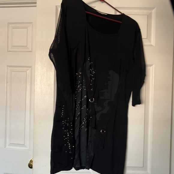 Woman’s dress top - Picture 1 of 4